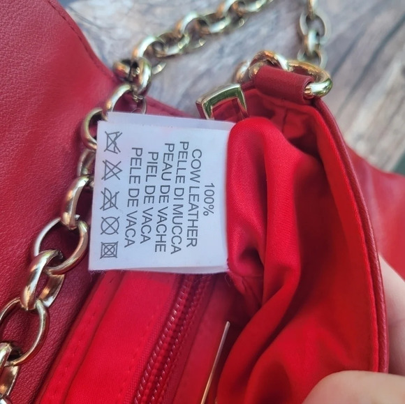 Tosca Blu Cross Body Leather Purse with  Chain Strap - Picture 8 of 9